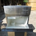 The Cool Factor: How Commercial Ice Dispensers Keep Houston's Themed Restaurants Chilling